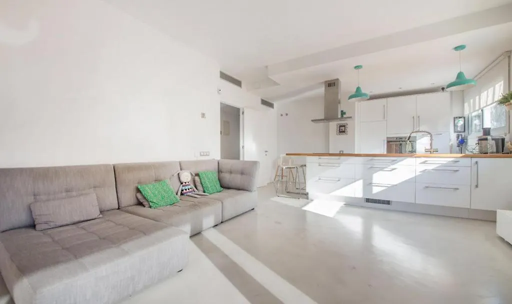 Magnificent Apartment Close To The Beach Sant Adria de Besos